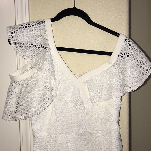 Asymmetric Ruffle Lace Pencil Dress - Picture 6 of 8